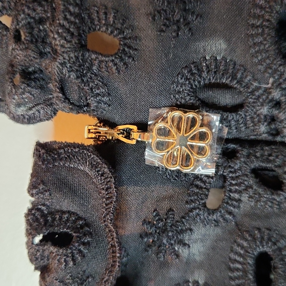 SALE! Kate Spade Black Daisy Eyelet Sleeveless Top Size 14 100% Cotton, Pristine - Picture 8 of 15